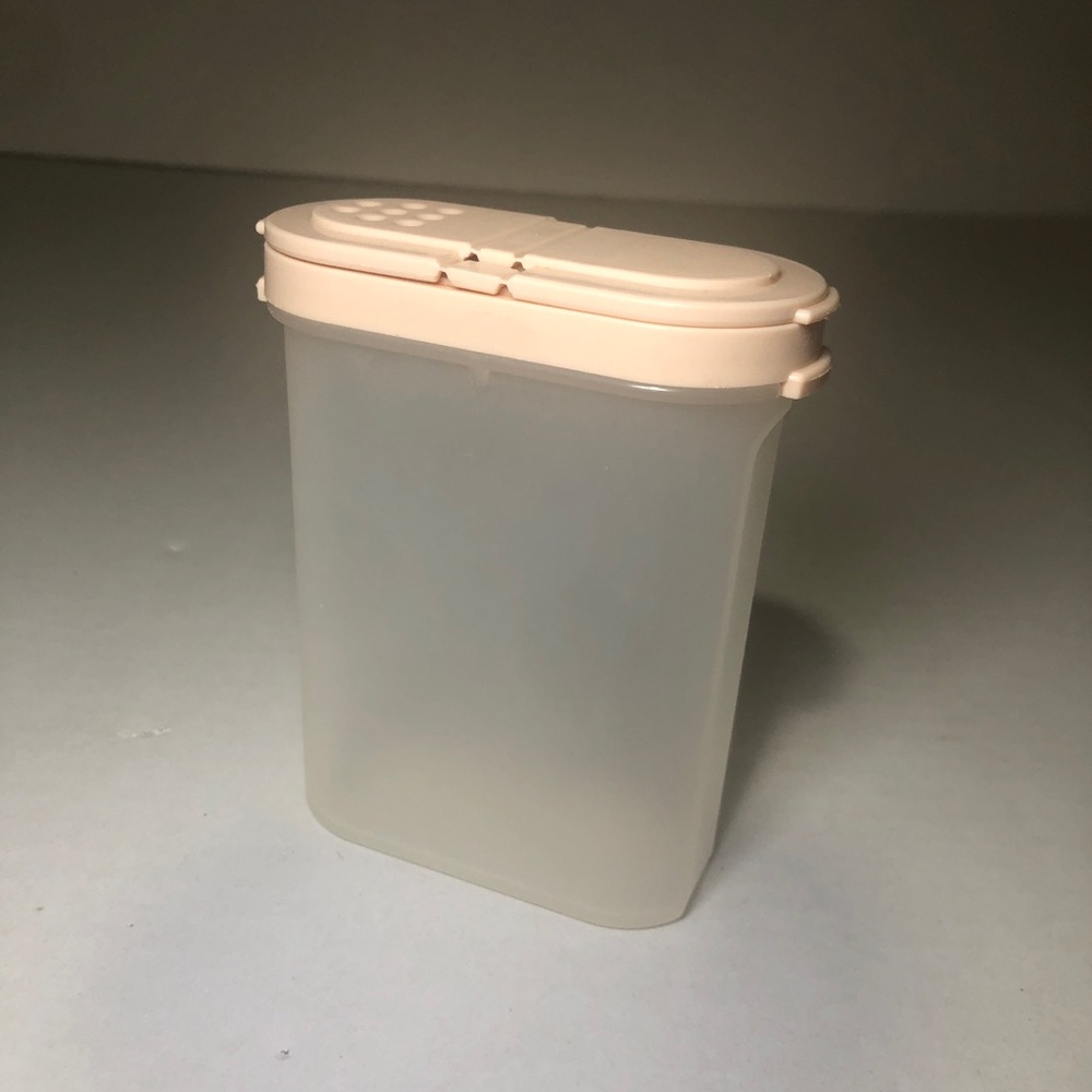 Vintage Tupperware Modular Mate #1846-13 Spice Containers Shakers Pink Lid